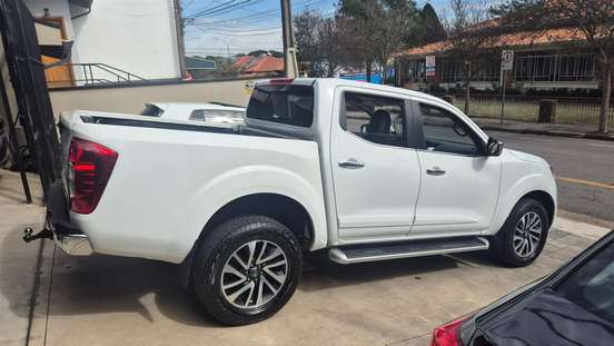 NISSAN-FRONTIER-2021