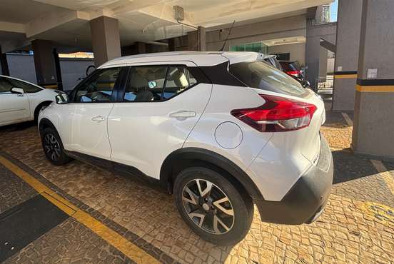 NISSAN-KICKS-2018