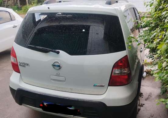 NISSAN-LIVINA-1.8 SL X-GEAR 16V FLEX 4P AUTOMÁTICO NISSAN-LIVINA-2014