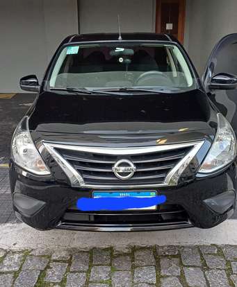 NISSAN-VERSA-2018
