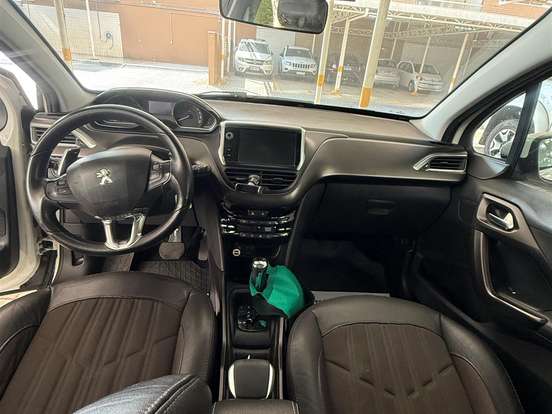 PEUGEOT-2008-1.6 16V FLEX GRIFFE 4P AUTOMÁTICO PEUGEOT-2008-2015