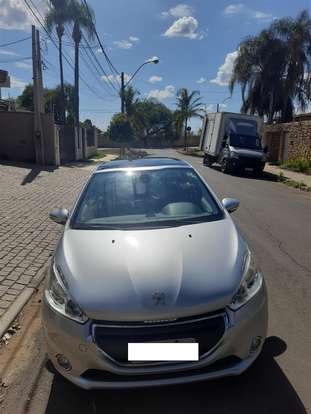 PEUGEOT-208-2013