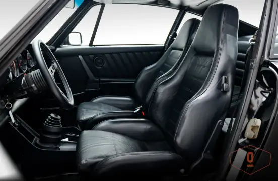 PORSCHE-911-1979