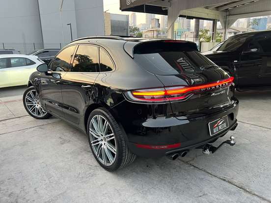PORSCHE-MACAN-2014