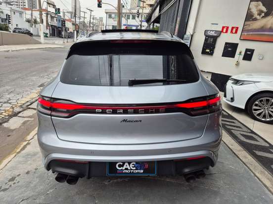 PORSCHE-MACAN-2022