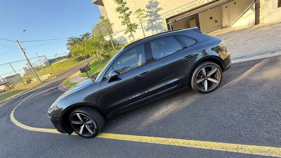 PORSCHE-MACAN-2025