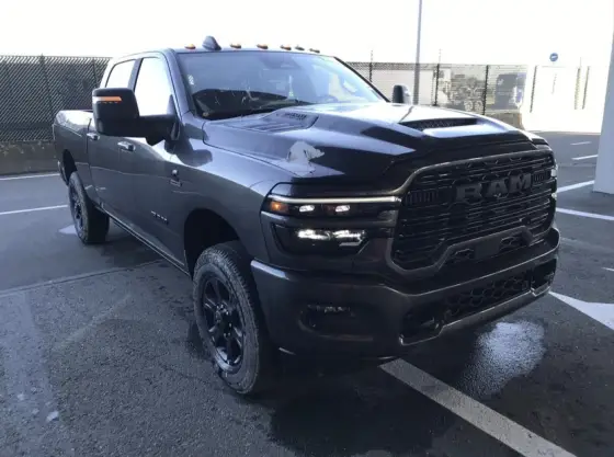 RAM 3500 6.7 I6 TURBO DIESEL LARAMIE NIGHT EDITION CD 4X4  AUTOMÁTICO