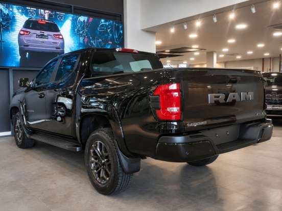 RAM-DAKOTA-2.2 TURBO DIESEL LARAMIE NIGHT EDITION 4X4 AUTOMÁTICO RAM-DAKOTA-2026