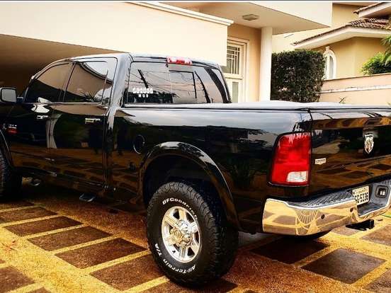 RAM-2500-6.7 LARAMIE 4X4 CD I6 TURBO DIESEL 4P AUTOMÁTICO RAM-2500-2012