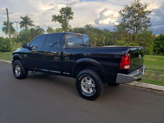 RAM-2500-6.7 LARAMIE 4X4 CD I6 TURBO DIESEL 4P AUTOMÁTICO RAM-2500-2012
