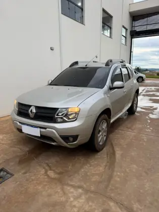 RENAULT DUSTER 2.0 DYNAMIQUE 4X2 16V FLEX 4P AUTOMÁTICO RENAULT DUSTER 2.0 DYNAMIQUE 4X2 16V FLEX 4P AUTOMÁTICO