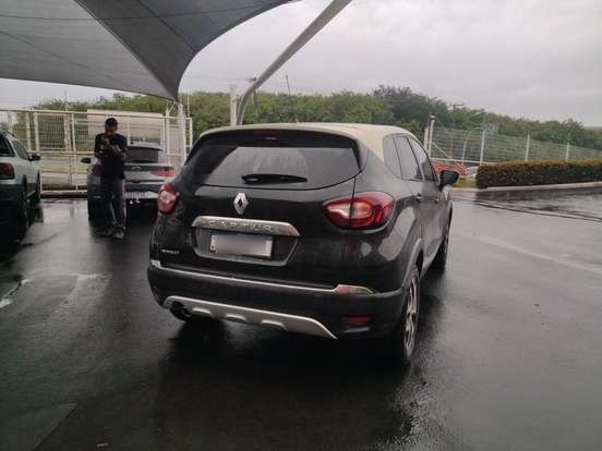 RENAULT-CAPTUR-2017
