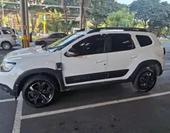 RENAULT DUSTER 1.6 16V SCE FLEX ICONIC PLUS X-TRONIC RENAULT DUSTER 1.6 16V SCE FLEX ICONIC PLUS X-TRONIC