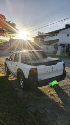 RENAULT-DUSTER OROCH-2017