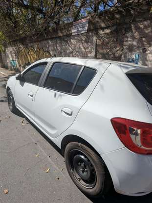 RENAULT-SANDERO-2018