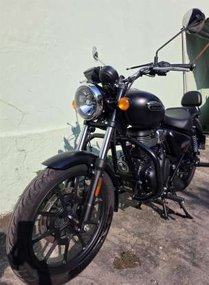 ROYAL ENFIELD-METEOR 350 STELLAR-2025