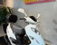 SUZUKI BURGMAN 125 AUTOMATIC SUZUKI BURGMAN 125 AUTOMATIC