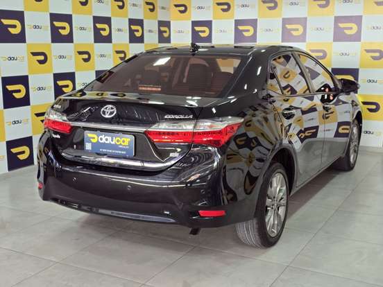 TOYOTA-COROLLA-2018
