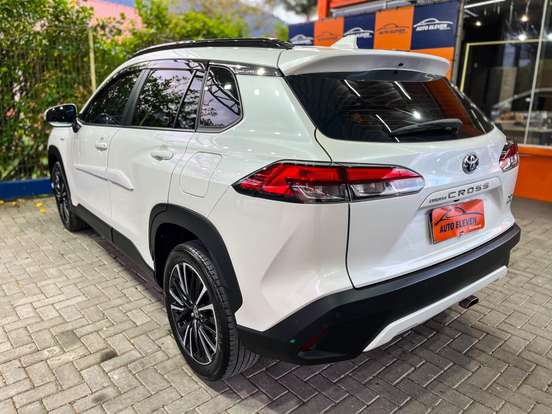 TOYOTA-COROLLA CROSS-2024