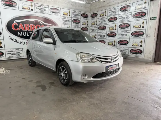 TOYOTA ETIOS 1.3 XS 16V FLEX 4P MANUAL TOYOTA ETIOS 1.3 XS 16V FLEX 4P MANUAL
