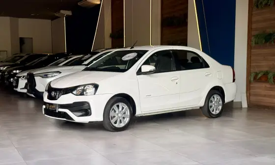 TOYOTA ETIOS 1.5 X PLUS SEDAN 16V FLEX 4P AUTOMÁTICO