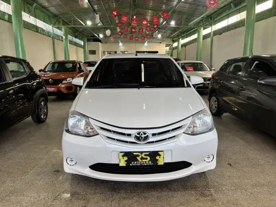 TOYOTA ETIOS 1.5 XS SEDAN 16V FLEX 4P MANUAL TOYOTA ETIOS 1.5 XS SEDAN 16V FLEX 4P MANUAL