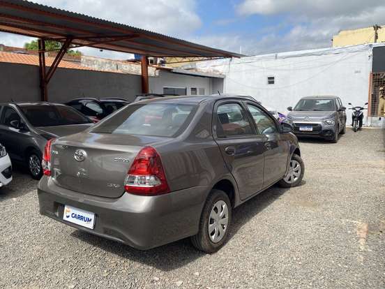 TOYOTA-ETIOS-1.5 XS SEDAN 16V FLEX 4P AUTOMÁTICO TOYOTA-ETIOS-2017