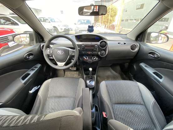 TOYOTA-ETIOS-1.5 XS SEDAN 16V FLEX 4P AUTOMÁTICO TOYOTA-ETIOS-2017