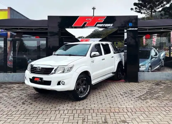 TOYOTA HILUX 2.7 SRV 4X2 CD 16V FLEX 4P AUTOMÁTICO TOYOTA HILUX 2.7 SRV 4X2 CD 16V FLEX 4P AUTOMÁTICO