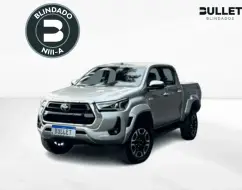 TOYOTA HILUX 2.8 D-4D TURBO DIESEL CD SRX PLUS 4X4 AUTOMÁTICO TOYOTA HILUX 2.8 D-4D TURBO DIESEL CD SRX PLUS 4X4 AUTOMÁTICO