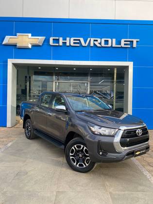 TOYOTA HILUX 2.8 D-4D TURBO DIESEL CD SRV 4X4 AUTOMÁTICO