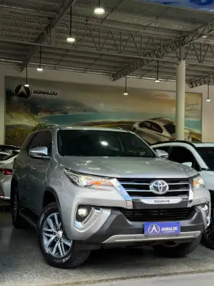 TOYOTA-HILUX SW4-2019