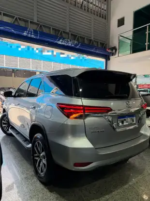 TOYOTA-HILUX SW4-2019