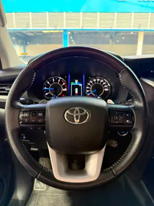 TOYOTA-HILUX SW4-2019