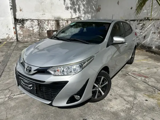 TOYOTA YARIS 1.5 16V FLEX XS MULTIDRIVE TOYOTA YARIS 1.5 16V FLEX XS MULTIDRIVE