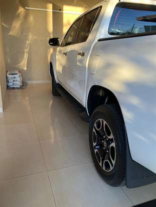 TOYOTA-HILUX-2024
