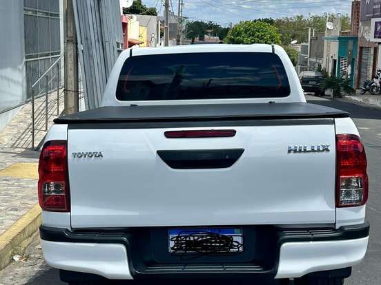 TOYOTA-HILUX-2.8 STD 4X4 CD 16V DIESEL 4P MANUAL TOYOTA-HILUX-2017