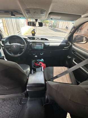 TOYOTA-HILUX-2017