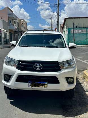 TOYOTA-HILUX-2.8 STD 4X4 CD 16V DIESEL 4P MANUAL TOYOTA-HILUX-2017
