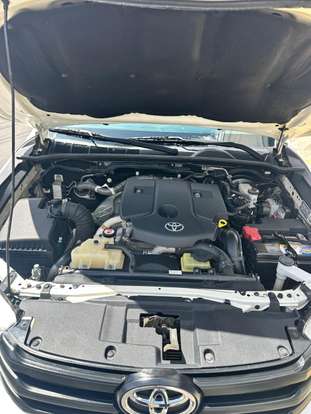 TOYOTA-HILUX-2017