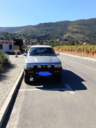 TOYOTA-HILUX SW4-1993