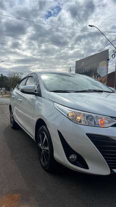 TOYOTA-YARIS-2019