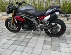 TRIUMPH SPEED TRIPLE R TRIUMPH SPEED TRIPLE R