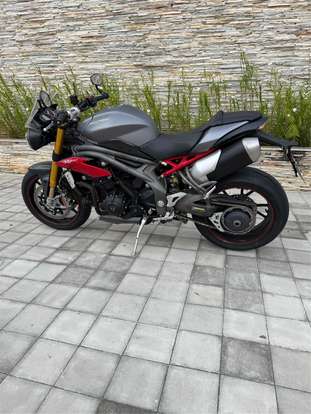 TRIUMPH-SPEED TRIPLE R-2017