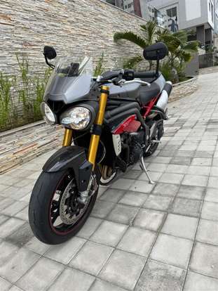 TRIUMPH-SPEED TRIPLE R-2017