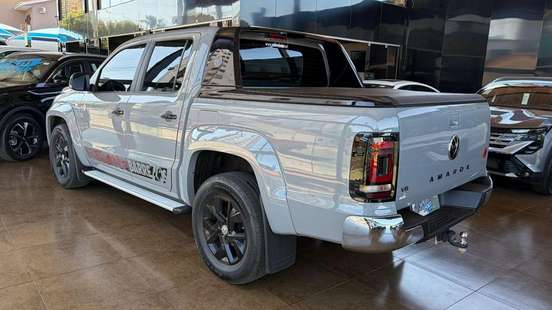 VOLKSWAGEN-AMAROK-2025