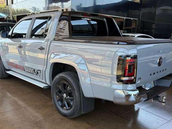 VOLKSWAGEN-AMAROK-3.0 V6 TDI DIESEL BARRETOS 70 ANOS CD 4MOTION AUTOMÁTICO VOLKSWAGEN-AMAROK-2025