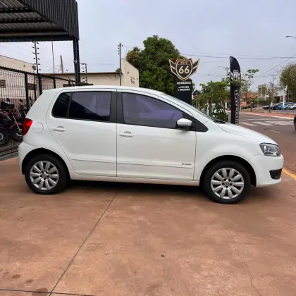 VOLKSWAGEN FOX 1.0 MI 8V FLEX 4P MANUAL VOLKSWAGEN FOX 1.0 MI 8V FLEX 4P MANUAL