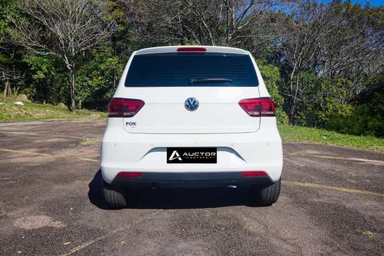 VOLKSWAGEN-FOX-2021