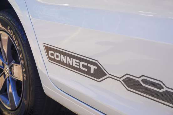 VOLKSWAGEN-FOX-2021